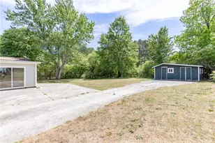 1597 Bennett Rd, Grayson, GA 30017 - Photo 35