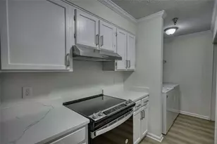 107 Ridley Howard Ct, Decatur, GA 30030 - Photo 13
