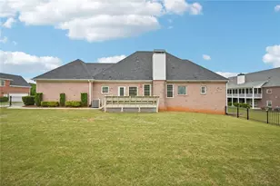 807 Kennedy Ct, Loganville, GA 30052 - Photo 19
