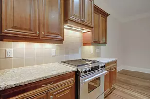 698 Royer Ct, Sandy Springs, GA 30342 - Photo 17