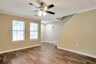 6488 Wellington Chase Ct, Lithonia, GA 30058 - Photo 3