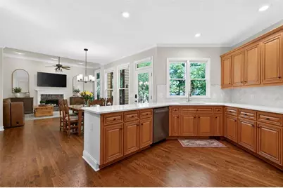 3744 Thunder Way NE, Marietta, GA 30066 - Photo 5