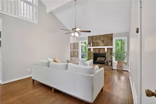 226 Watkins Glen Dr NE, Kennesaw, GA 30144 - Photo 3