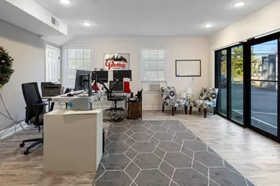 210 W Crossville Road, Roswell, GA 30075 - Photo 9