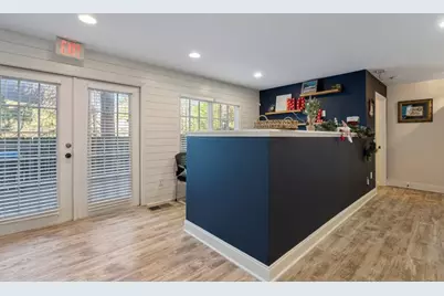 210 W Crossville Road, Roswell, GA 30075 - Photo 11