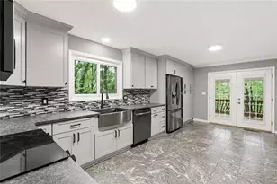 9485 Martin Rd, Roswell, GA 30076 - Photo 5
