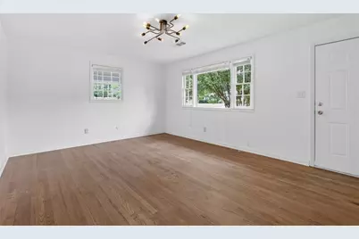 207 Buena Vista Street, Winder, GA 30680 - Photo 5