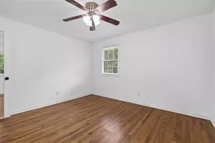 207 Buena Vista St, Winder, GA 30680 - Photo 17