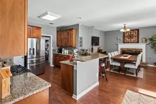 310 Persimmon Dr, Sharpsburg, GA 30277 - Photo 15
