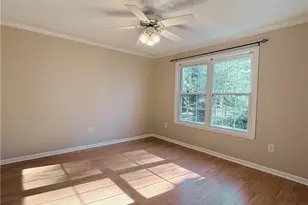 7024 Somerset Cir, Alpharetta, GA 30004 - Photo 11