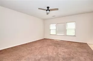 1398 Scenic Pines Dr, Lawrenceville, GA 30044 - Photo 5