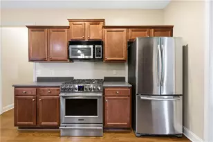 4273 Creekrun Cir, Buford, GA 30519 - Photo 17
