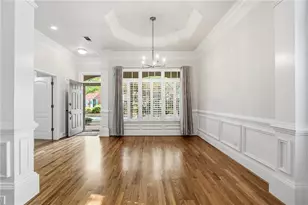 8410 Parker Pl, Roswell, GA 30076 - Photo 9