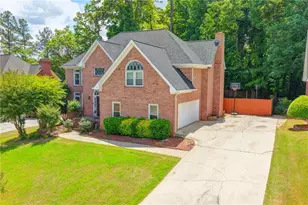 6271 Southland Forest Dr, Stone Mountain, GA 30087 - Photo 3