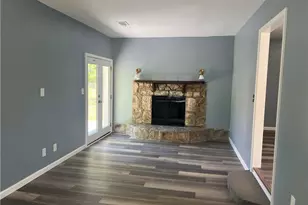 2875 Carriage Ln, Atlanta, GA 30349 - Photo 5