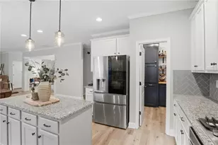 6175 Providence Lake Dr, Gainesville, GA 30506 - Photo 15