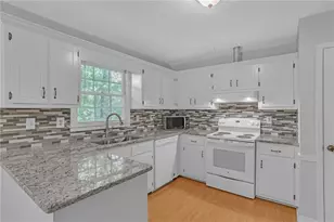 474 Russell Ridge Dr, Lawrenceville, GA 30043 - Photo 17