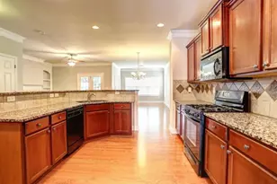 12820 Doe Dr, Alpharetta, GA 30004 - Photo 9