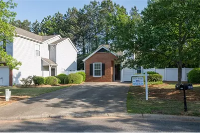 207 Daventry Way, Woodstock, GA 30188 - Photo 3