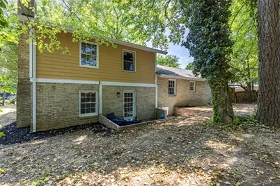 383 Ben Avenue SW, Lilburn, GA 30047 - Photo 39