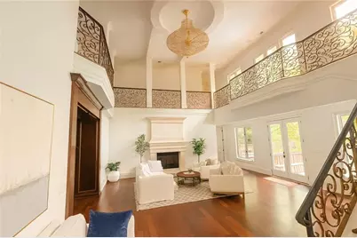 645 Londonberry Road, Atlanta, GA 30327 - Photo 3