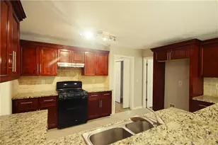 1030 Soaring Dr, Marietta, GA 30062 - Photo 3