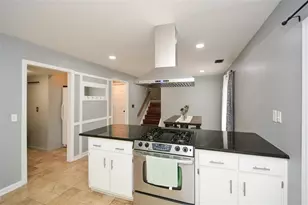 810 Hampton Ct, Woodstock, GA 30188 - Photo 17