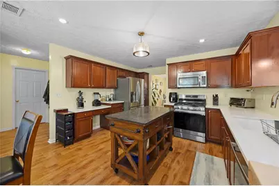 4041 Oak Crossing Drive, Suwanee, GA 30024 - Photo 9