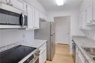 300 Johnson Ferry Rd, Atlanta, GA 30328 - Photo 5