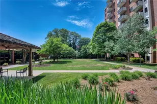 300 Johnson Ferry Rd, Atlanta, GA 30328 - Photo 21