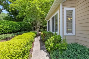 2191 Rockbridge Rd, Stone Mountain, GA 30087 - Photo 25