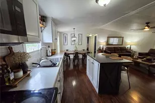 4855 Peachtree Dr, Buford, GA 30518 - Photo 13