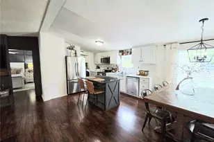 4855 Peachtree Dr, Buford, GA 30518 - Photo 7