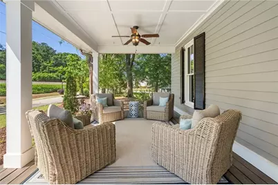 527 Main Street, Suwanee, GA 30024 - Photo 11