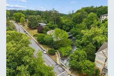 271 Lakemoore Drive NE #C, Atlanta, GA 30342 - Photo 27