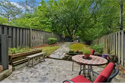 271 Lakemoore Drive NE #C, Atlanta, GA 30342 - Photo 17