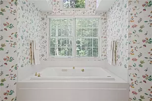 1960 Brookview Dr NW, Atlanta, GA 30318 - Photo 17