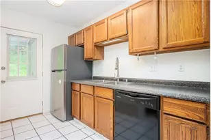 4067 Coopers Hill Dr SE, Smyrna, GA 30080 - Photo 13
