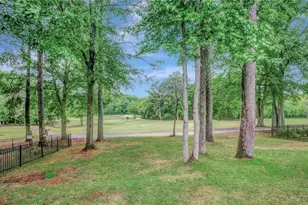 38 Greenview Dr, Newnan, GA 30265 - Photo 3