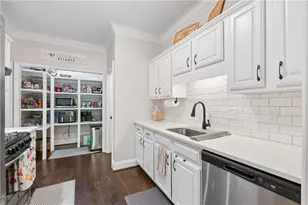 100 Weatherburne Dr, Roswell, GA 30076 - Photo 13