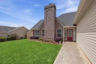 346 River Mist Cir, Jefferson, GA 30549 - Photo 3