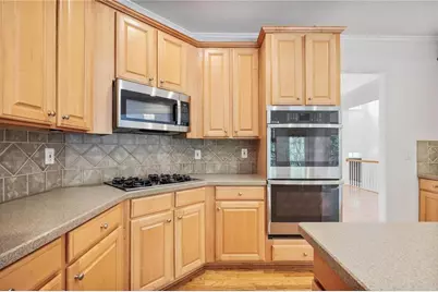 2024 Wrights Mill Circle NE, Atlanta, GA 30324 - Photo 9