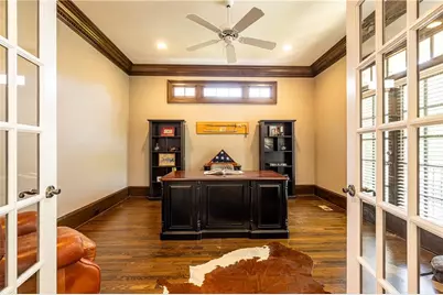 915 Glengate Place, Atlanta, GA 30328 - Photo 9