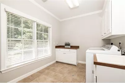 915 Glengate Place, Atlanta, GA 30328 - Photo 49