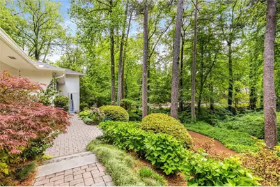 504 Kingswood Lane NW, Atlanta, GA 30305 - Photo 5