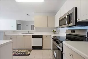 812 Vinings Forest Ln SE, Smyrna, GA 30080 - Photo 3