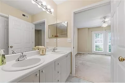 812 Vinings Forest Lane SE, Smyrna, GA 30080 - Photo 19