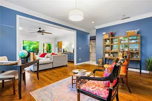 4565 Windsor Park Pl, Atlanta, GA 30342 - Photo 3