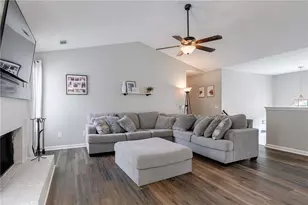 136 Silverstone Cir, Jefferson, GA 30549 - Photo 3