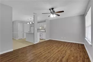 1338 N Hampton Dr, Hampton, GA 30228 - Photo 5